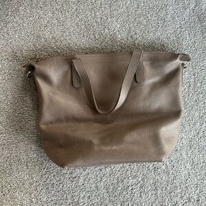 Cuyana small carryall tote - sable